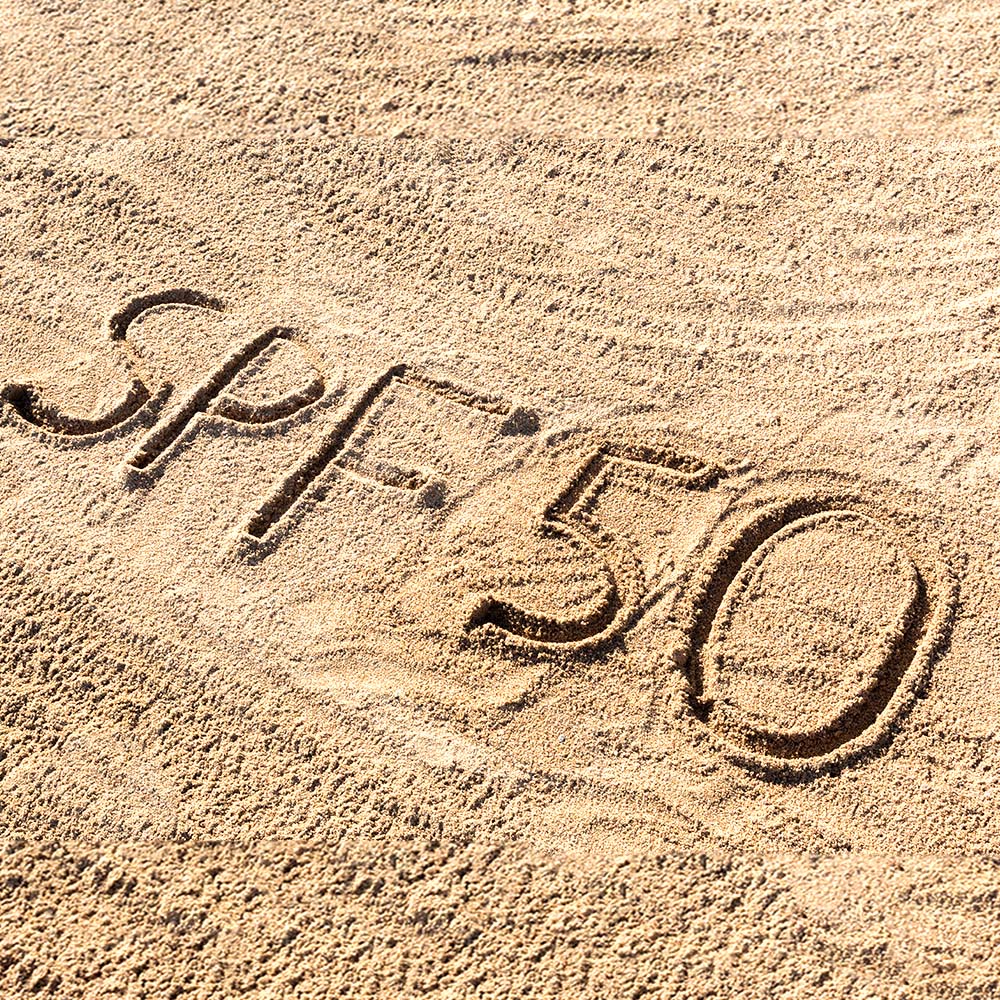 Crème solaire du visage hydratant SPF 50 avec un acide hyaluronique anti-âge - 40 ml